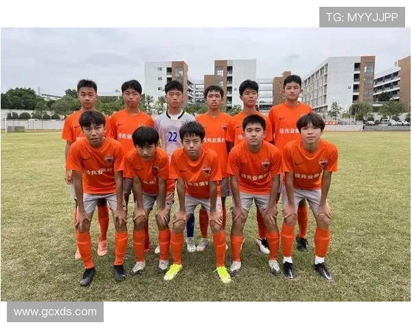 全运会回顾:深圳足球队展现出强大实力与团队精神的精彩表现 全运会回顾:深圳足球队展现出强大实力与团队精神的精彩表现