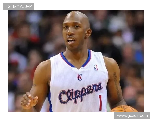 耐克新签约现役足球明星阵容揭晓引发全球关注与期待