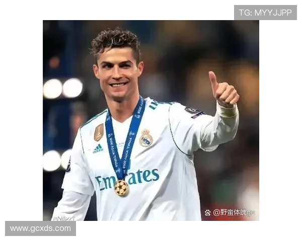 内贾德：从绿茵场上的传奇到足球历史的璀璨明星